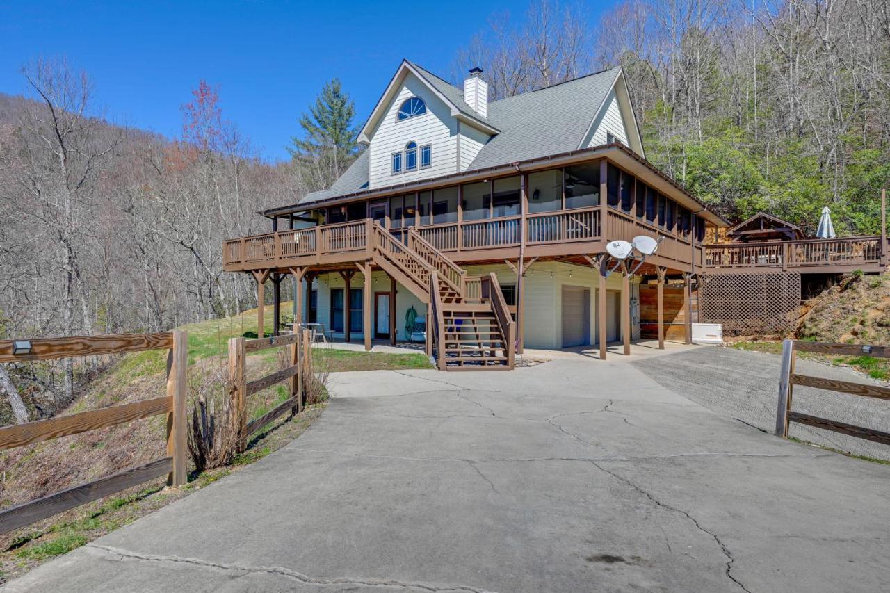 Beautiful Bryson City Home With Hot Tub And Mtn Views! Exterior foto
